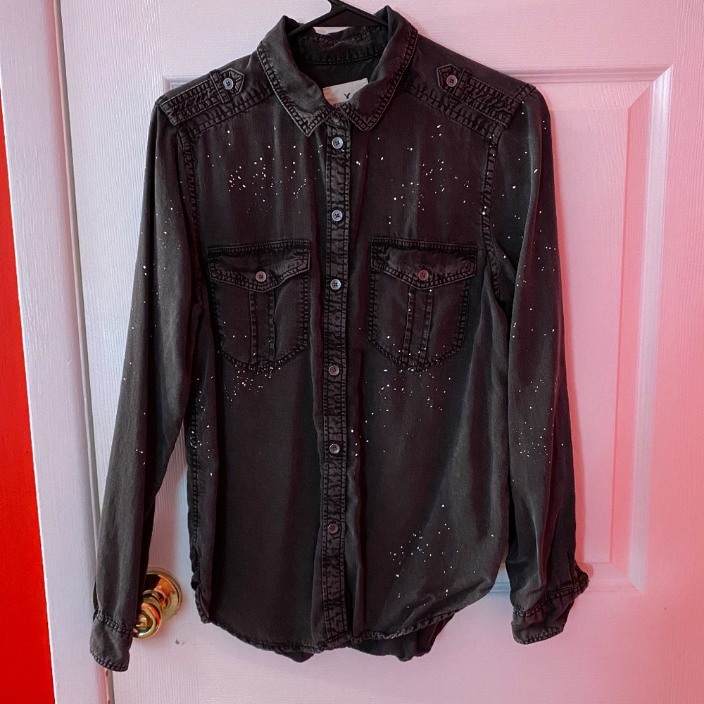 Women's Gray Long-Sleeve Button Up - S